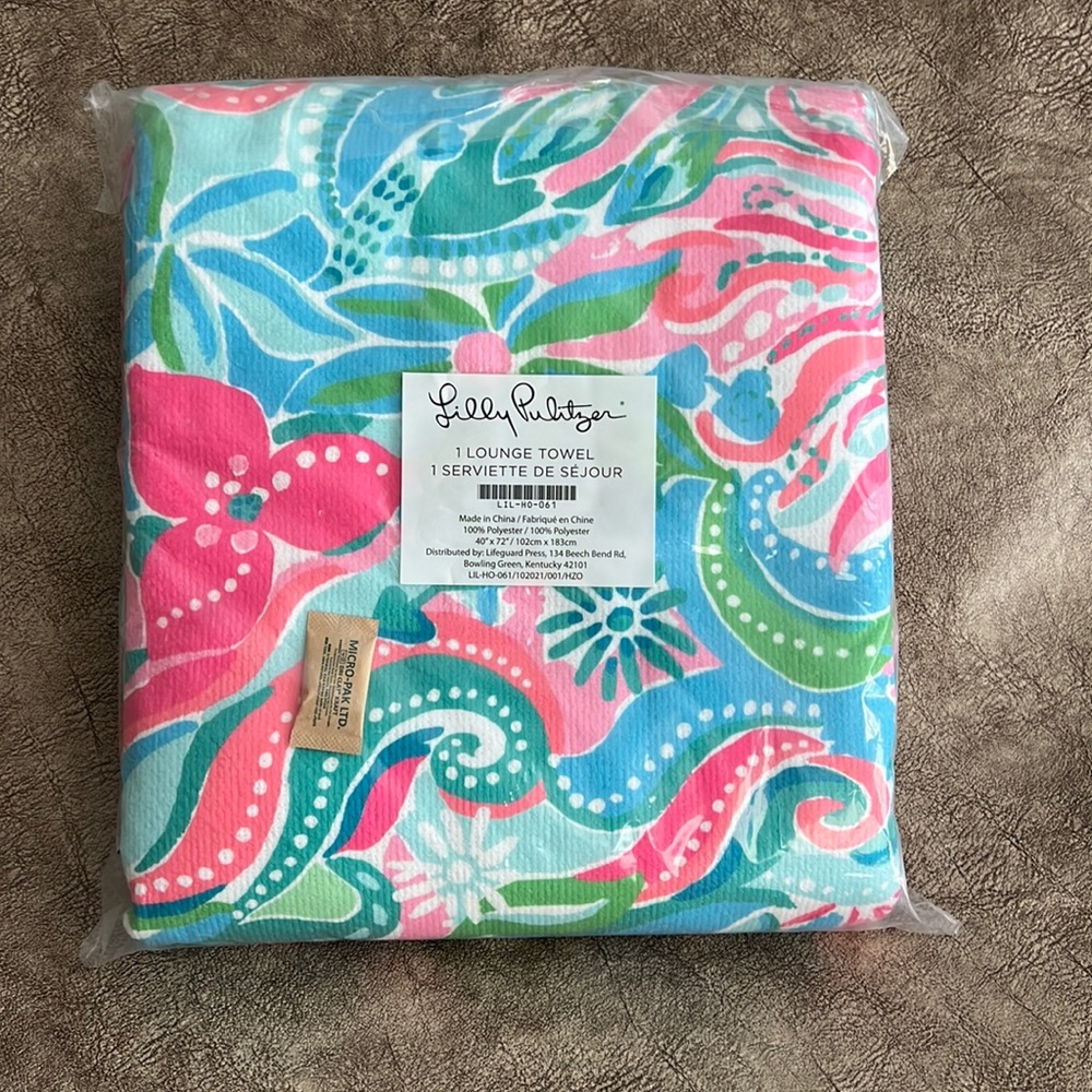 Lily Pulitzer Lounge Towel